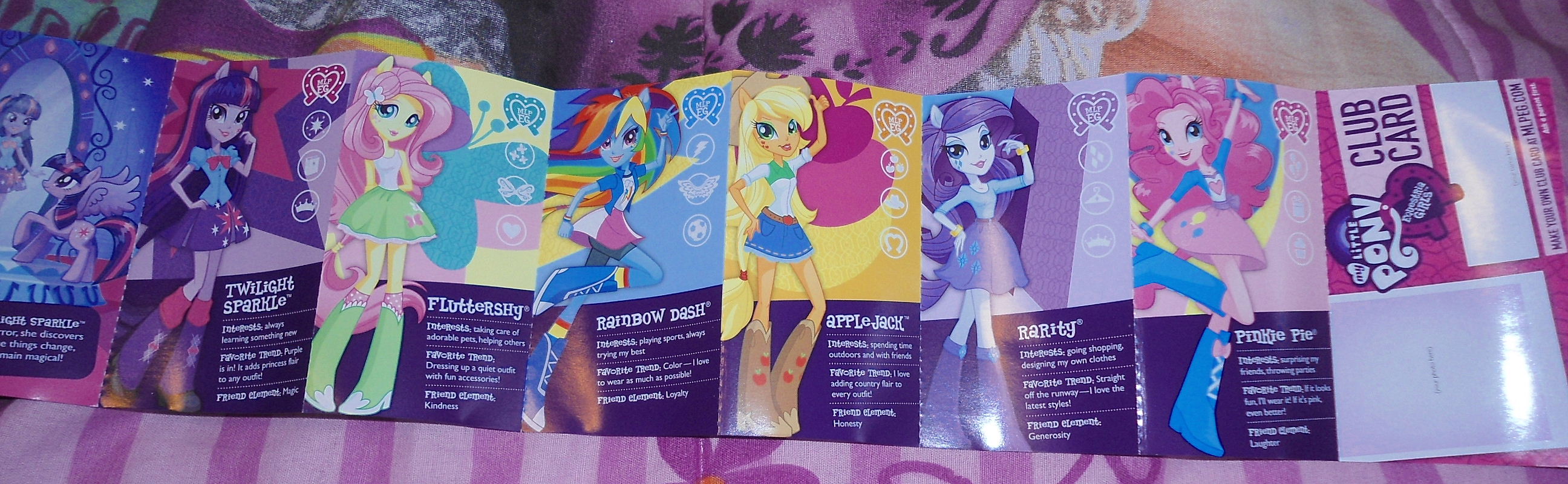 rarity9hasbrobooklet1.jpg