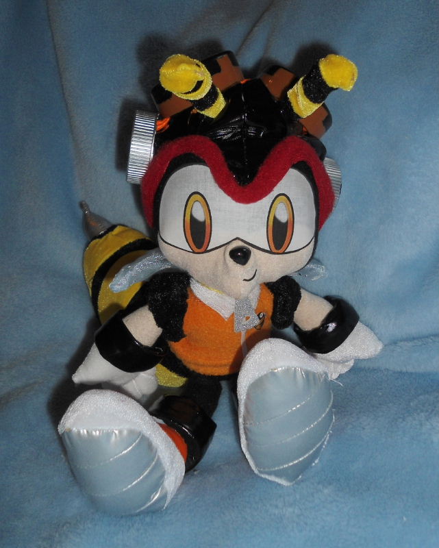 Charmy the Bee 7" UFO