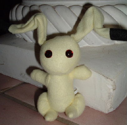 Momiji's Yellow Bunny 4" UFO